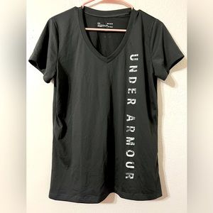 Under Armour workout Top size medium